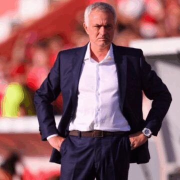 Mourinho Benfica ile ilk maçına çıktı!
