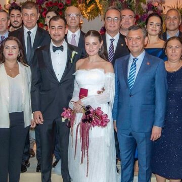 olaganustu-kurultay-oncesi-chplileri-bulusturan-dugun-NfUXx1BM.jpg Olağanüstü kurultay öncesi CHP’lileri buluşturan düğün