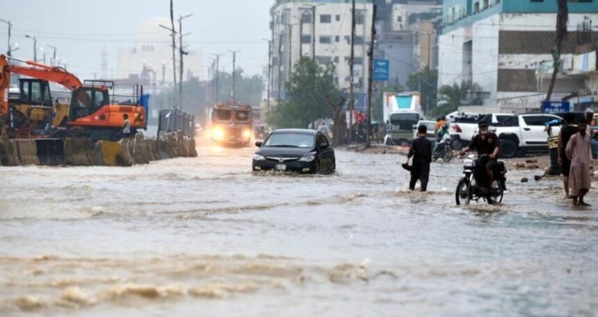 Pakistan’daki sel felaketi 2 milyon kişiyi etkiledi