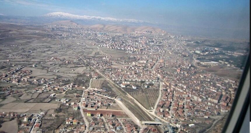 ‘Plansızlık Elazığ’ı çökertti’