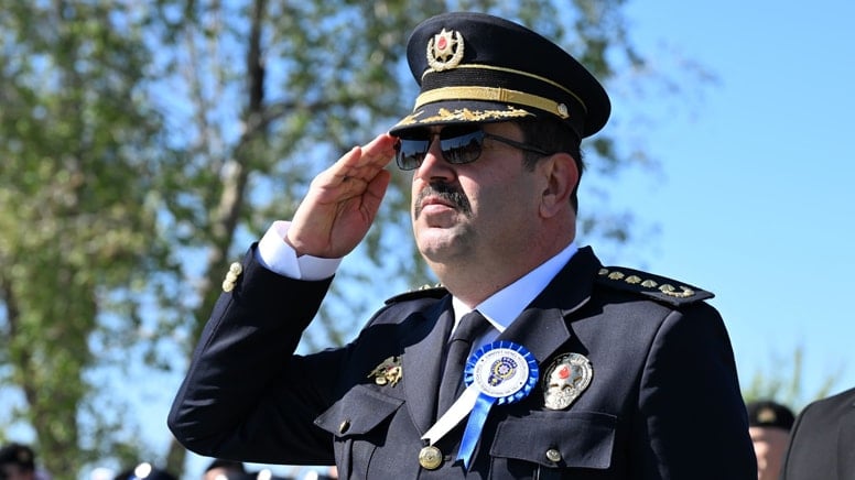 Rüşvetle suçlanan ismin AKP’lilerle albümü çıktı