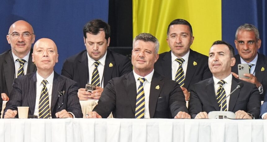 Sadettin Saran ateşten gömlek giydi! Samandıra kaynıyor