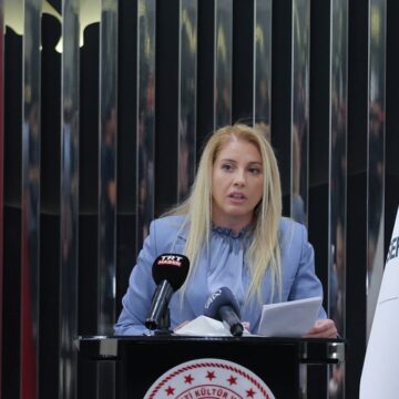 ‘Şehit yakınları cam gibidir kırılırlarsa çok keskin olur’