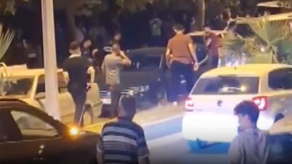 Şehri ayağa kaldıran olay! Anne babasını dövdü, 5 araca çarpıp 1 kişiyi rehin aldı