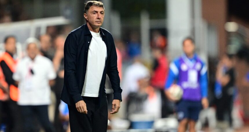 shota-arveladze-10-kisi-ayakta-kaldik-lcOYvbDy.jpg Shota Arveladze: 10 kişi ayakta kaldık