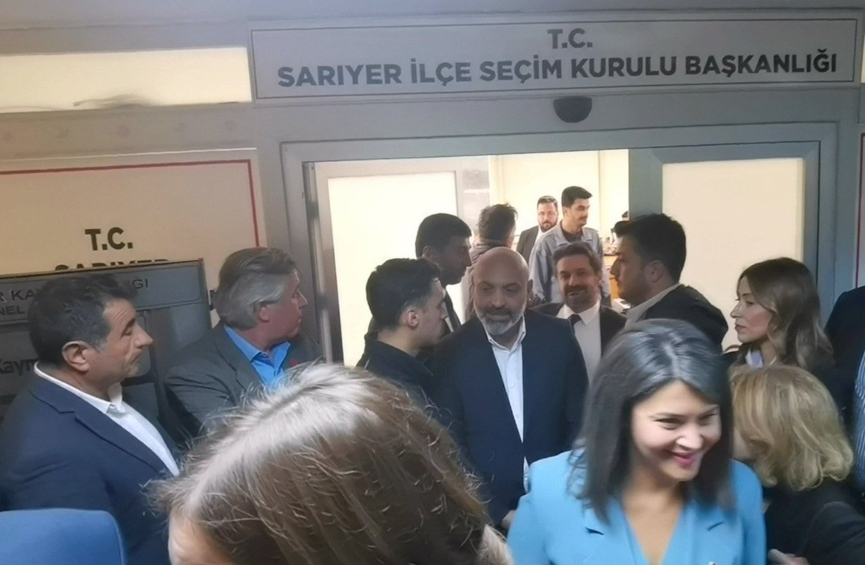Son Dakika... Özgür Çelik mazbatasını aldı