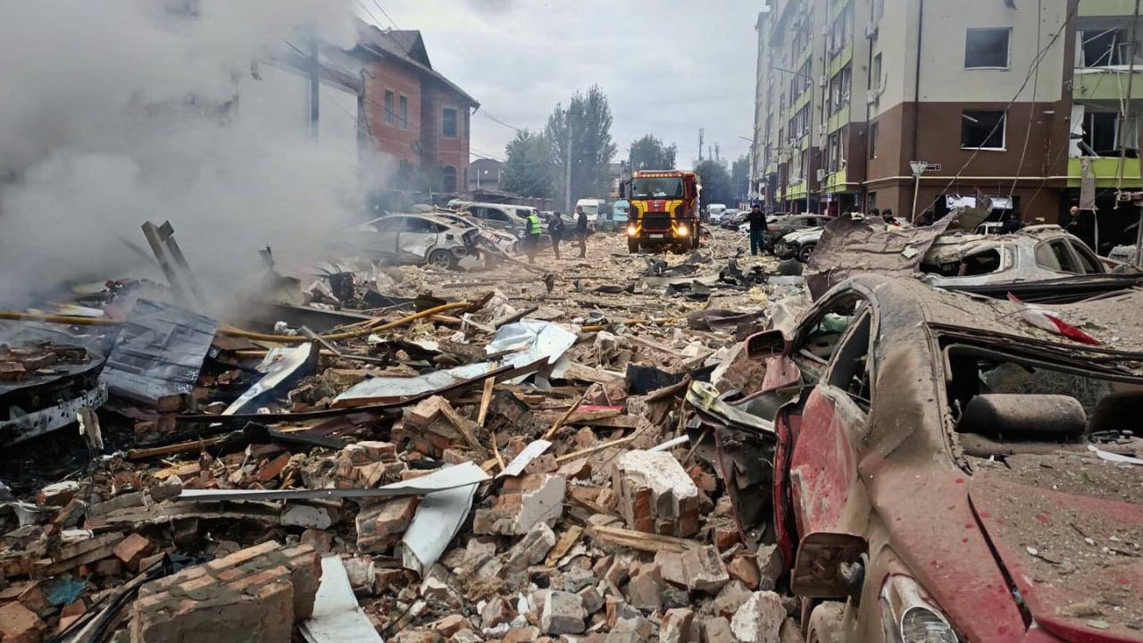 Son zamanların en ağır saldırısı: 500 İHA ve 40 füzeyle şehir yerle bir oldu