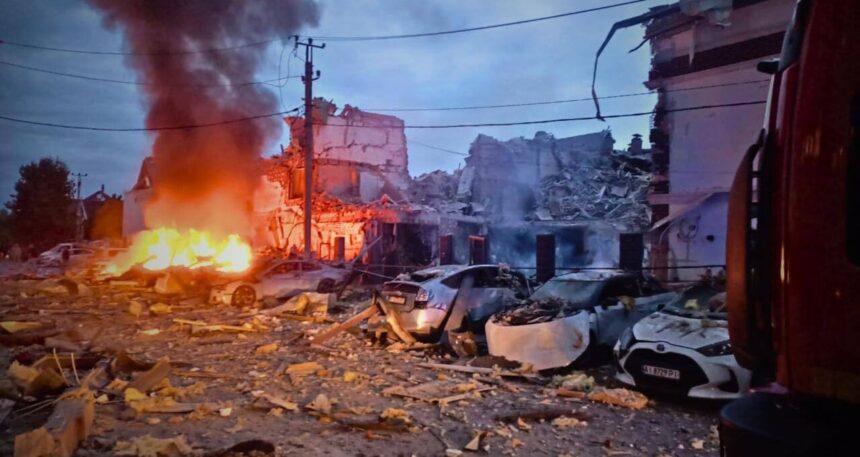 Son zamanların en ağır saldırısı: 500 İHA ve 40 füzeyle şehir yerle bir oldu