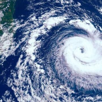 ‘Süper tayfun’ geliyor… 3 ülke alarma geçti