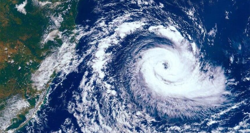‘Süper tayfun’ geliyor… 3 ülke alarma geçti