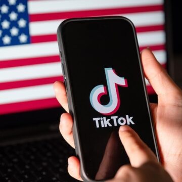 trump-tiktokun-devralacak-amerikan-ortaklarini-acikladi-uERPJD1y.jpg Trump, TikTok’un devralacak Amerikan ortaklarını açıkladı