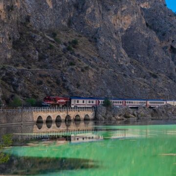 Turistik Karaelmas Ekspresi sonbaharda seferlerine başlıyor