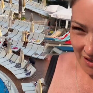 Türkiye’deki ‘şezlong savaşları’ İngiltere’de gündem oldu