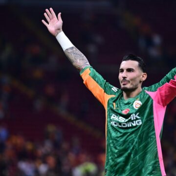 ugurcan-cakir-alanyada-rekor-kirdi-K8HH6L1G.jpg Uğurcan Çakır Alanya’da rekor kırdı