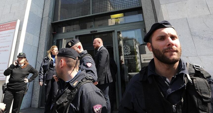 Uzun namlulu silahlarla yakalanmışlardı: İtalya’yı ayağa kaldıran 2 Türk’ün kim olduğu ortaya çıktı