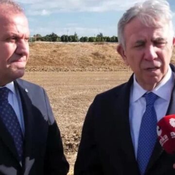 Vahap Seçer: ‘Ahmak’ söyleminden dolayı bir insanın ceza alması son derece komik