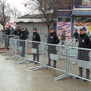 valilik-duyurdu-istanbulda-uc-gunluk-miting-yasagi-O8jR2paf.jpg Valilik duyurdu: İstanbul’da üç günlük miting yasağı