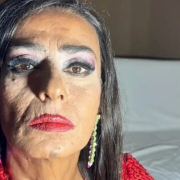 yaptigi-makyaj-begenilmeyince-yildiz-tilbeye-hayranlari-photoshop-yapti-XTg35cRP.jpg Yaptığı makyaj beğenilmeyince… Yıldız Tilbe’ye hayranları photoshop yaptı