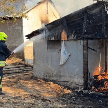 yayladaki-12-yapinin-zarar-gordugu-yangini-damat-cikarmis-J6zKeXHI.jpg Yayladaki 12 yapının zarar gördüğü yangını damat çıkarmış