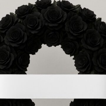 Yunanistan Konsolosluğu önüne siyah çelenk!