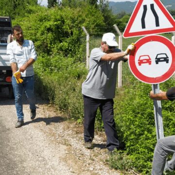 19-bin-46-trafik-levhasi-apar-topar-kaldirildi-istenedeni-fHY6U57h.jpg 19 bin 46 trafik levhası apar topar kaldırıldı: İşte nedeni