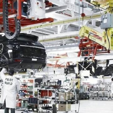 92-yillik-otomotiv-devi-7-fabrikasini-kapatiyor-20-bin-kisi-issiz-kalacak-1sVvd9LR.jpg 92 yıllık otomotiv devi 7 fabrikasını kapatıyor: 20 bin kişi işsiz kalacak