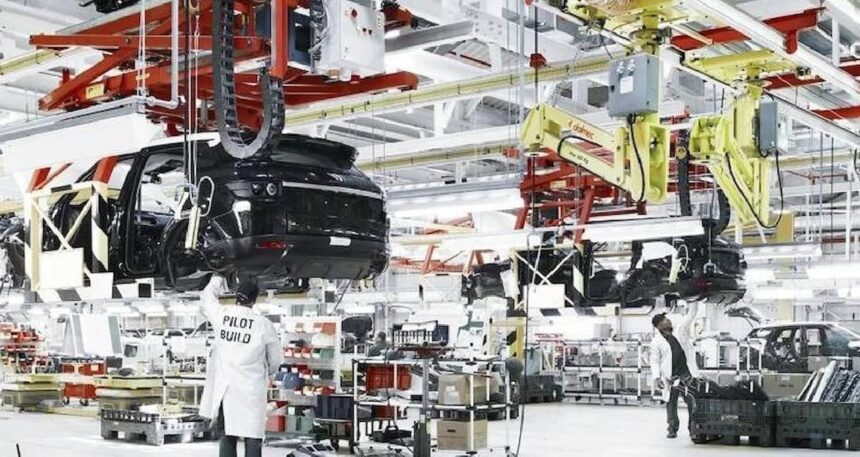 92 yıllık otomotiv devi 7 fabrikasını kapatıyor: 20 bin kişi işsiz kalacak