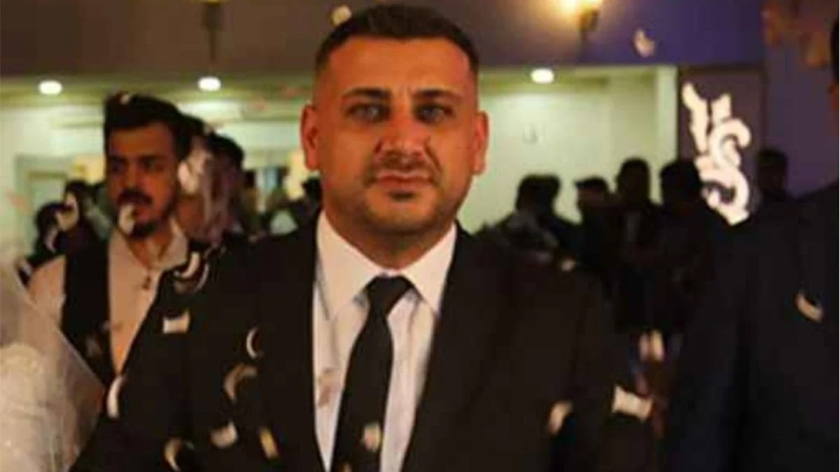 AKP'de kriz derinleşiyor: İl başkanından sonra yönetimi de istifa etti 2 AKP'de kriz derinleşiyor: İl başkanından sonra yönetimi de istifa etti