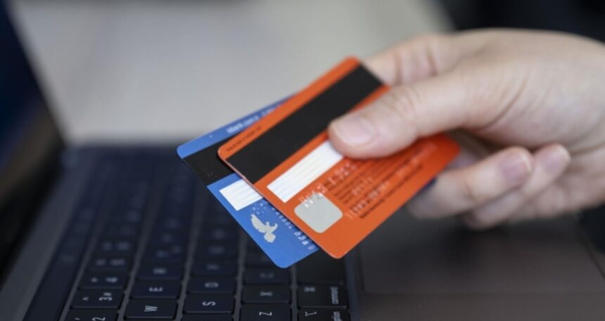Bankalar kapıya dayandı: Üç kişiden biri icralık