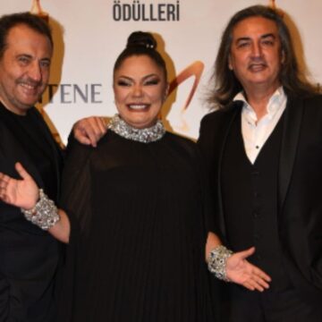 bir-doneme-damga-vurmuslardi-yillar-sonra-gelen-ayrilik-itirafi-Ra9kmuZJ.jpg Bir döneme damga vurmuşlardı… Yıllar sonra gelen ‘ayrılık’ itirafı