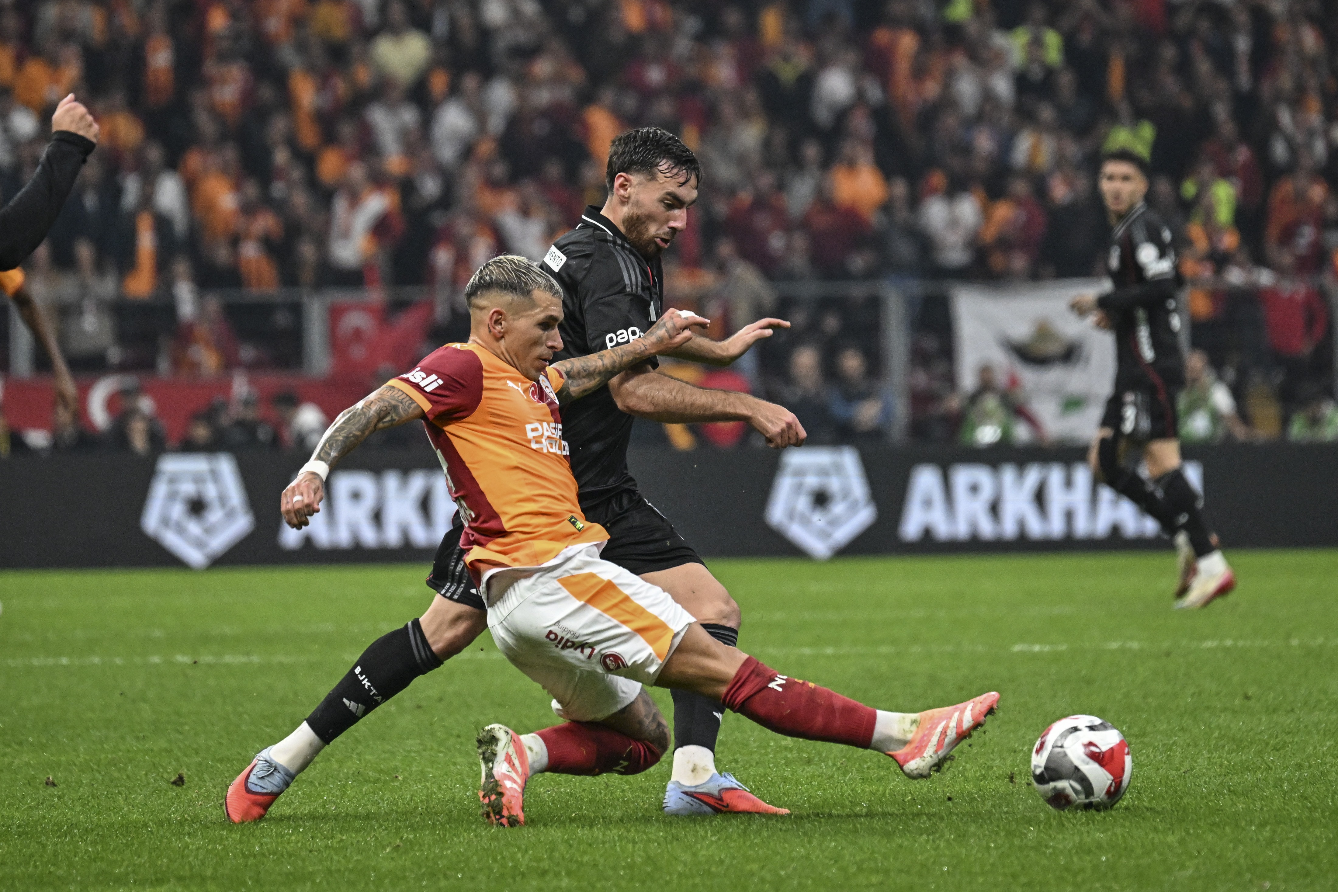 Deniz Çoban, Galatasaray-Beşiktaş maçındaki kural hatasını açıkladı: Derbi tekrar edilebilir!