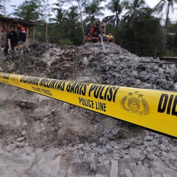 Endonezya’da okul binası çöktü: Ölü ve yaralılar var