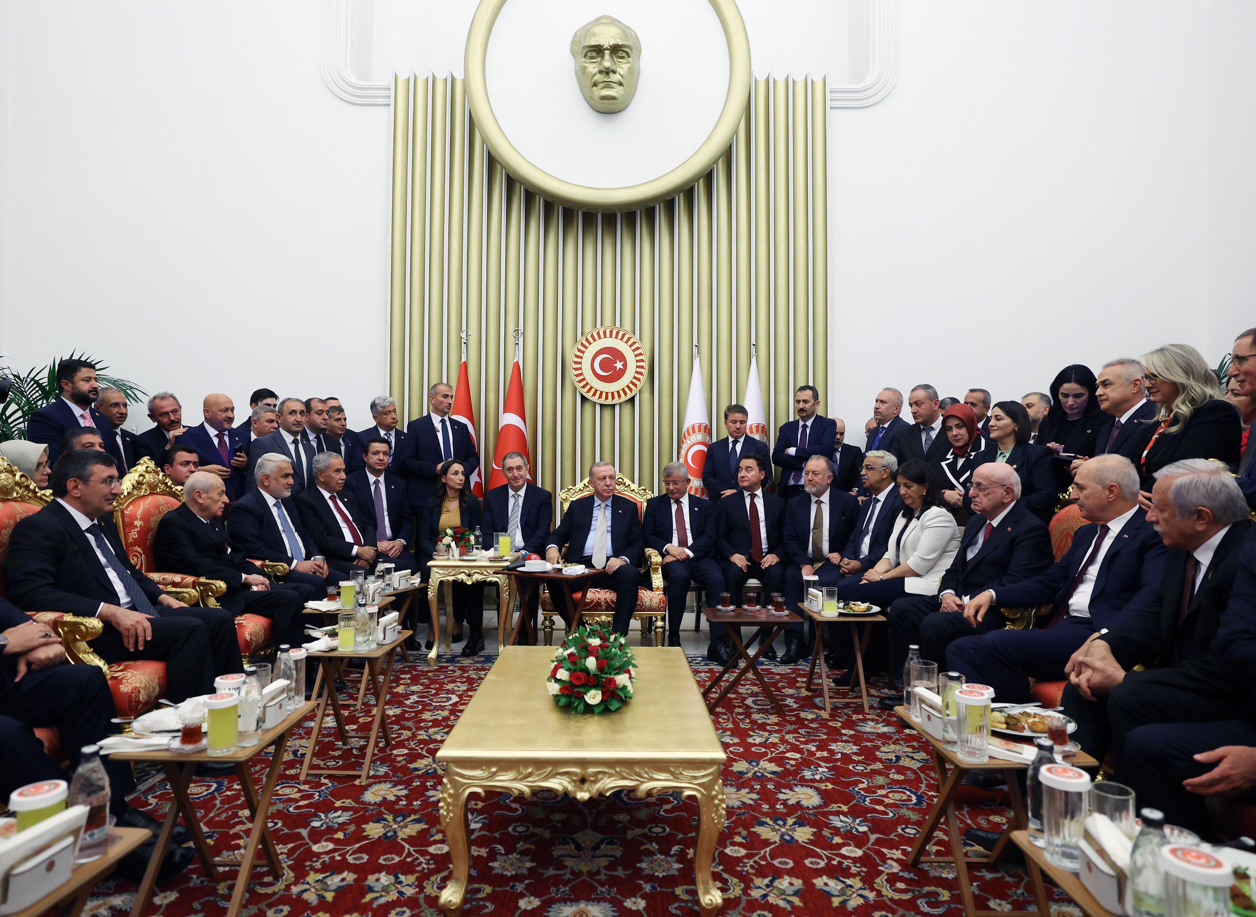 Erdoğan, Davutoğlu ve Babacan'la yıllar sonra yan yana!