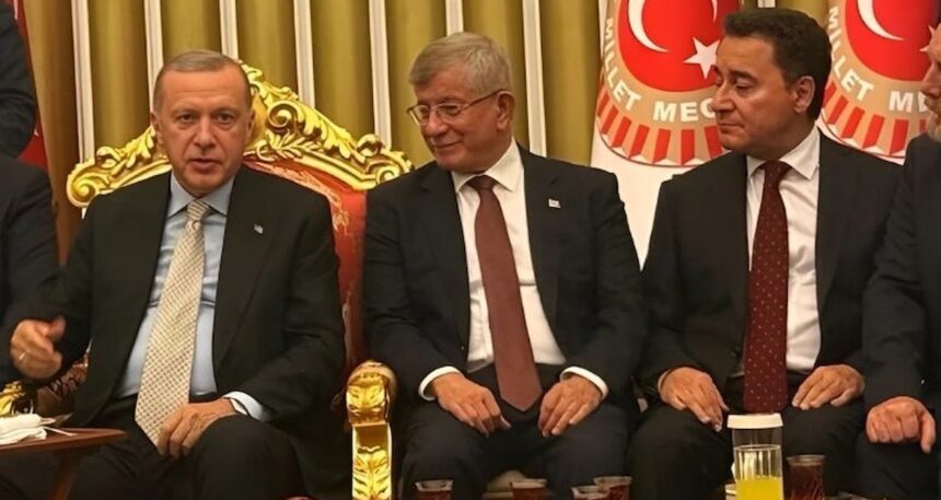 Erdoğan, Davutoğlu ve Babacan’la yıllar sonra yan yana!