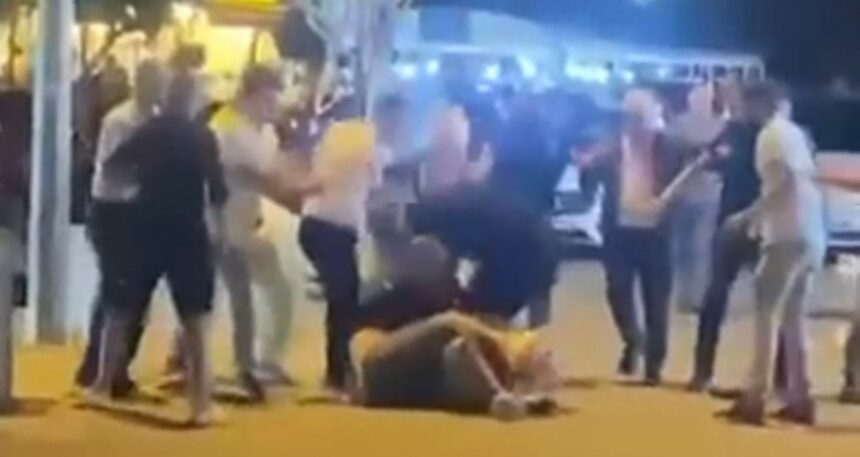 Esnafların tartışması sokağa taştı; 2 iş yeri mühürlendi