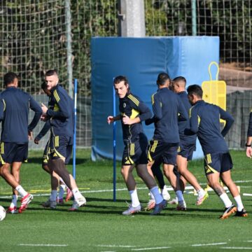 fenerbahce-nice-macina-hazir-4rNlA8Wa.jpg Fenerbahçe, Nice maçına hazır