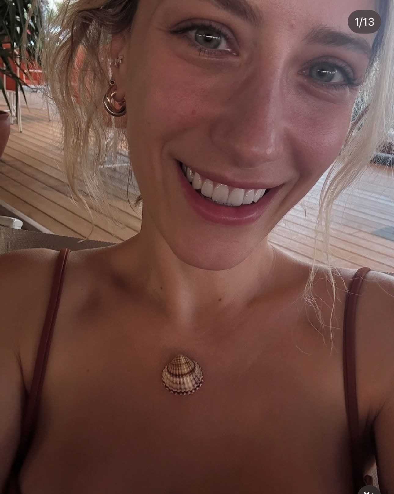 Hazal Kaya'nın son halini gören tanıyamıyor: Artık bambaşka biri 1 Hazal Kaya'nın son halini gören tanıyamıyor: Artık bambaşka biri