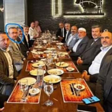 il-milli-egitim-muduru-ataturk-dusmaniyla-ayni-karede-tepki-yagdi-XaPf8swb.jpg İl Milli Eğitim Müdürü Atatürk düşmanıyla aynı karede! Tepki yağdı