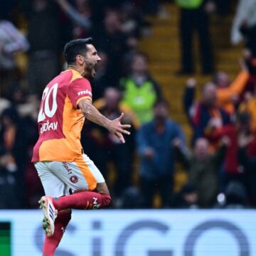 İlkay Gündoğan ilk golünü derbide attı