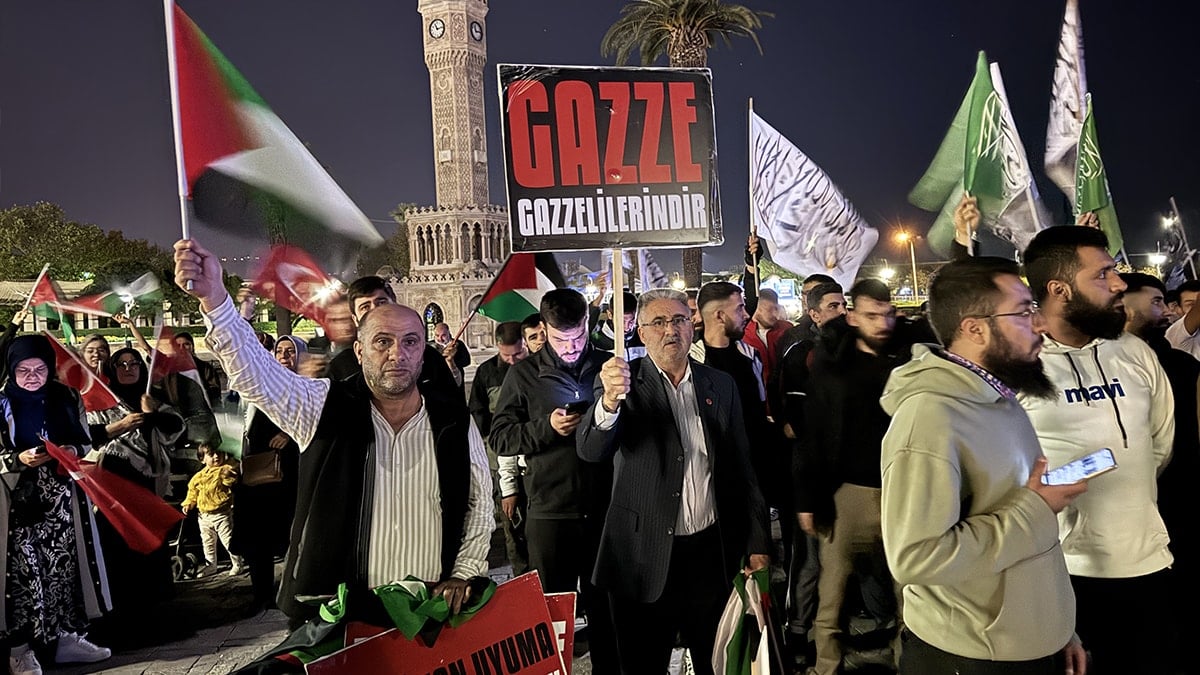 İsrail müdahalesi sonrası halk sokağa çıktı