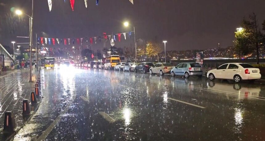 İstanbul’da sağanak akşam saatlerinde etkili oldu