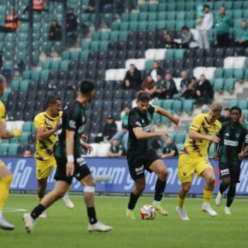 kocaelispor-galibiyetle-tanisti-plCqREeK.jpg Kocaelispor galibiyetle tanıştı