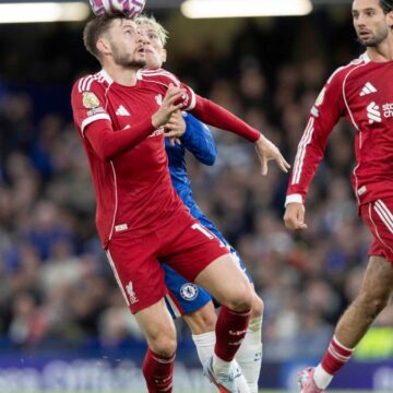 Liverpool’a bir darbe daha! Liderliği kaptırdı