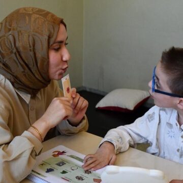 ogretmenligi-birakti-kendisini-serebral-palsili-ogluna-adadi-OM6XCkVk.jpg Öğretmenliği bıraktı, kendisini Serebral Palsili oğluna adadı