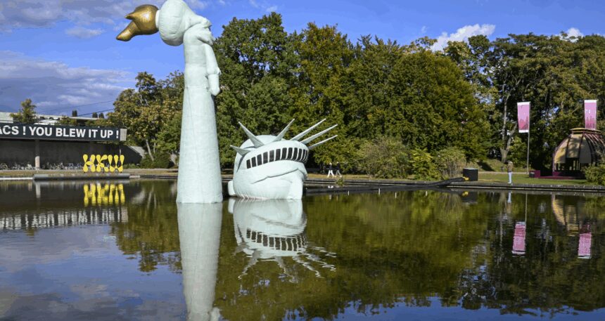 ozgurluk-heykeli-batti-4Fc7p6HR.jpg Özgürlük heykeli battı