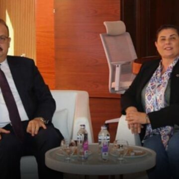 ozlem-cercioglu-bu-kez-de-valiyi-sikayet-etti-4nZd2l1I.jpg Özlem Çerçioğlu bu kez de valiyi şikayet etti