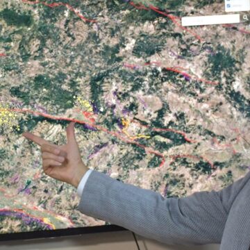 Profesör Sözbilir iki bölgeyi işaret etti: Birkaç ay deprem fırtınası yaşanacak