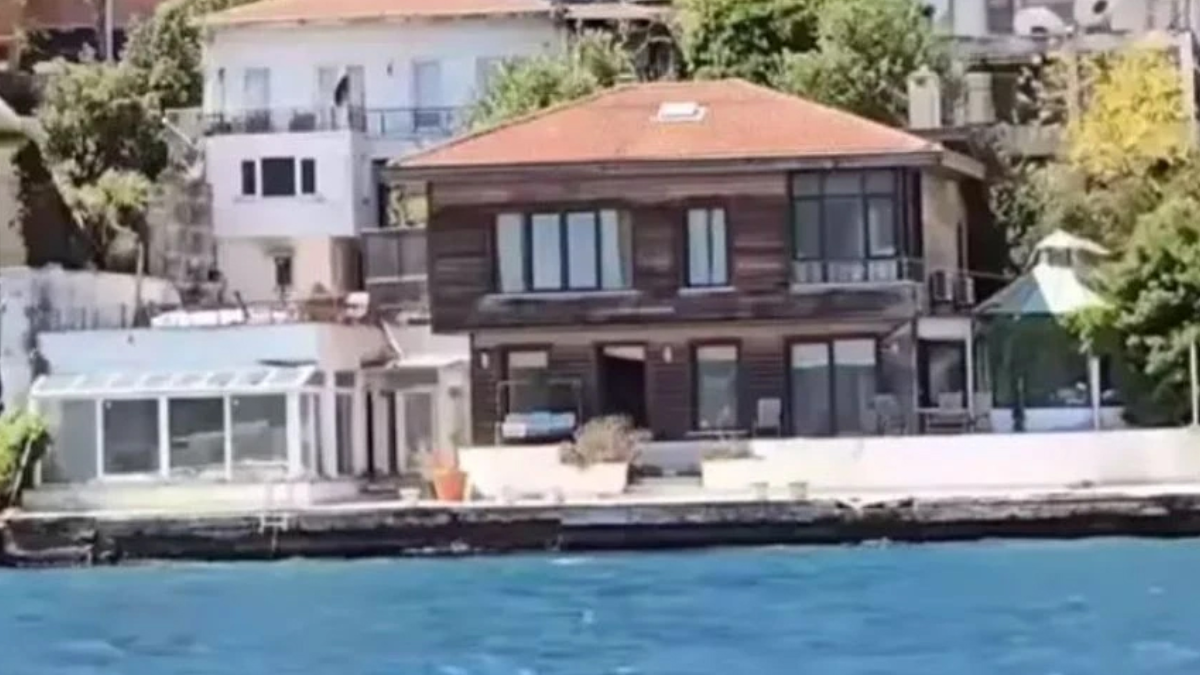 Reha Muhtar 25 yıllık yalısını satışa çıkardı: Verdiği paranın 5 katını istiyor