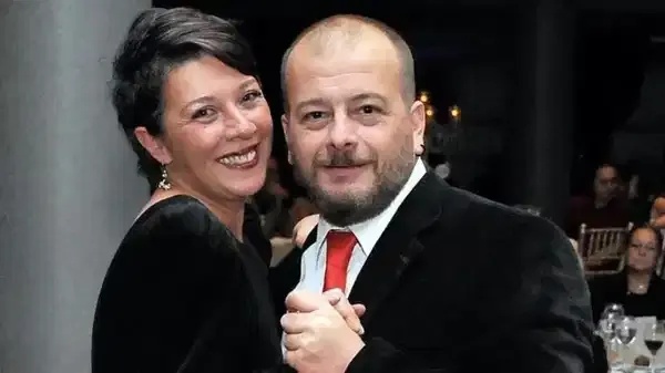 Sahte içkiden zehirlenen kadın yazar hayatını kaybetti