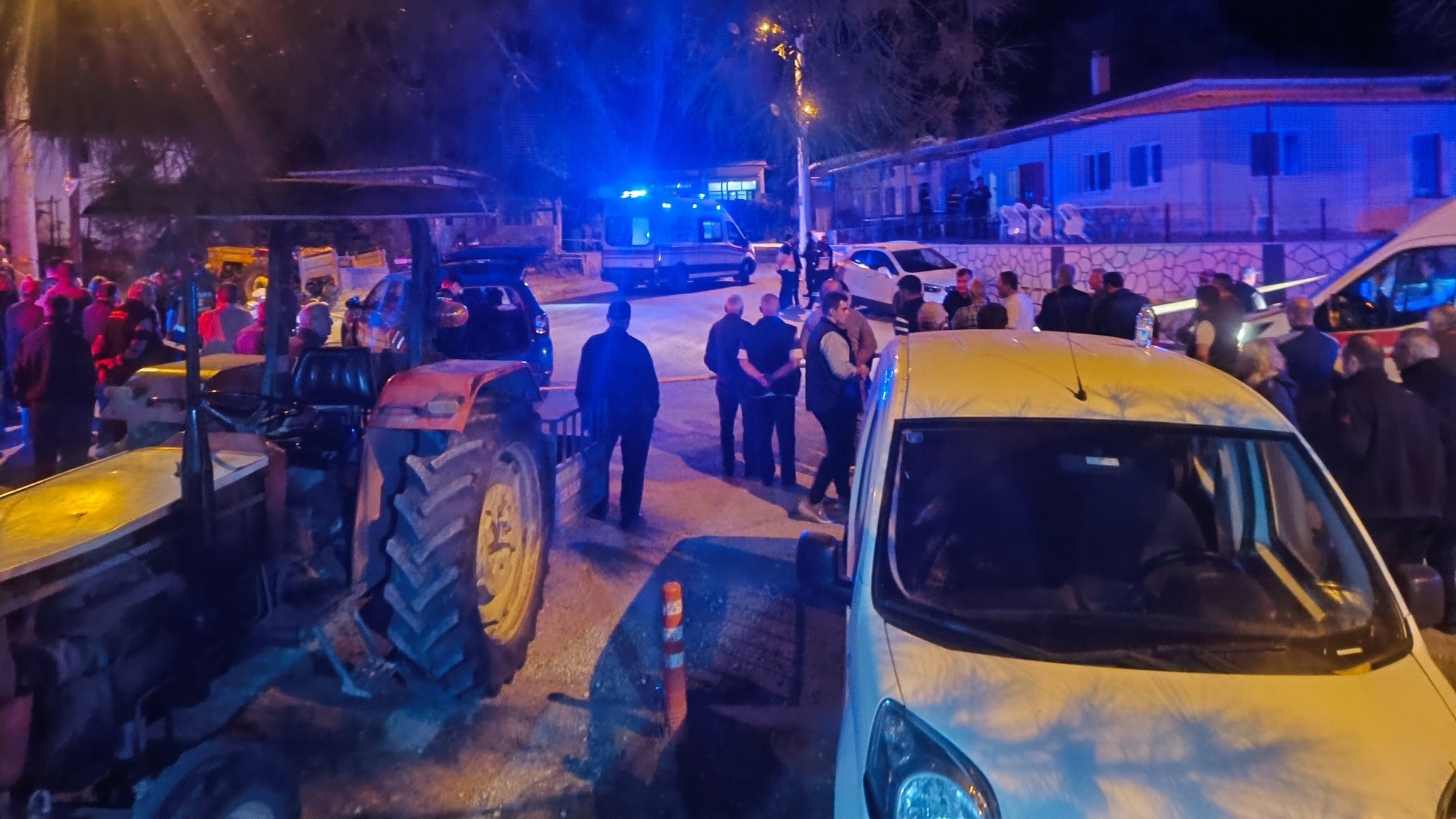 Sohbetle başladı, dehşetle bitti: 2 arkadaşını sokak ortasında katletti